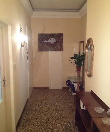 0m² , Met 0 Privé Badkamer In Historical Center Appartement
